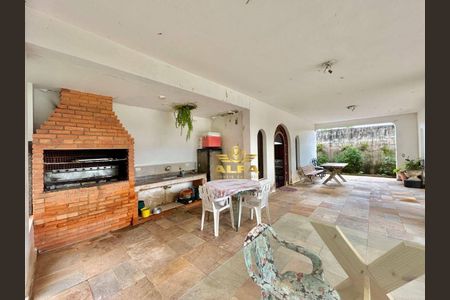 10_photo/94d1fff01b.7e2ea02b9085bf9d-ATLAS-2fdc92be-c949-4d11-b6af-e89b5f66fec8.jpg de casa à venda com 4 quartos, 300m² em Jardim Virginia, Guarujá