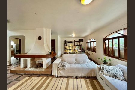 6_photo/94d1fff01b.7e2ea02b9085bf9d-ATLAS-54e7b675-5374-43e1-b215-d22820f32dcf.jpg de casa à venda com 4 quartos, 300m² em Jardim Virginia, Guarujá