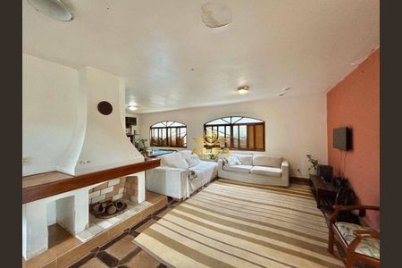 11_photo/94d1fff01b.7e2ea02b9085bf9d-ATLAS-6db6990b-8d24-4847-b8e6-5f412dbe1fbf.jpg de casa à venda com 4 quartos, 300m² em Jardim Virginia, Guarujá