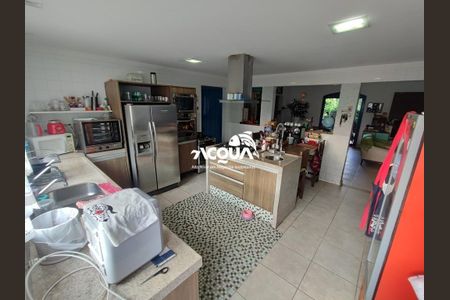 18_photo/94d1fff031.76dc849e1e11f6f5-ATLAS-8e36b9dc-2eb8-49ca-9663-c9180ef893cc.jpg de casa à venda com 5 quartos, 442m² em Jardim Virginia, Guarujá