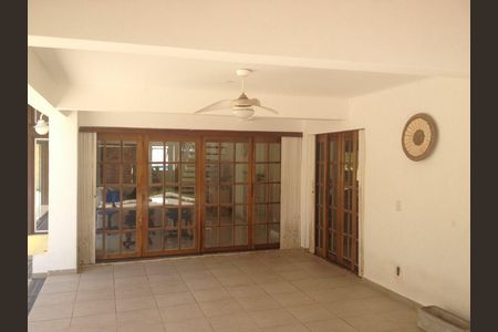 12_photo/94d1fff03f.1bb529b01f5e602e-ATLAS-dabd2cf6-7d4a-4aaf-a673-d8751fd35799.jpg de casa à venda com 5 quartos, 240m² em Jardim Virginia, Guarujá