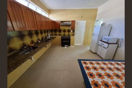 4_photo/94d1fff05b.d7a91d1757fec3a4-ATLAS-0b778ee5-6ce4-406b-b0bc-e8487b100ed8.jpg de casa à venda com 4 quartos, 362m² em Jardim Virginia, Guarujá