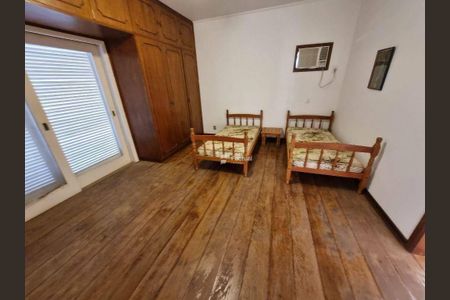 2_photo/94d1fff05b.d7a91d1757fec3a4-ATLAS-c7755a10-4489-46cb-b3a3-75c3ce9c8c2e.jpg de casa à venda com 4 quartos, 362m² em Jardim Virginia, Guarujá