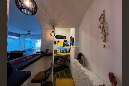 2_photo/94d1fff07b.732b7fd8aaa5f07d-ATLAS-0974470d-856a-454d-82f6-2e4253b0d91a.jpg de casa à venda com 4 quartos, 251m² em Jardim Virginia, Guarujá