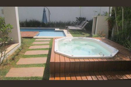 3_photo/94d1fff087.4cea1a0b3f6bbd2f-ATLAS-e792195c-99dc-49dd-9a38-50c8232c9d36.jpg de casa à venda com 5 quartos, 500m² em Jardim Virginia, Guarujá