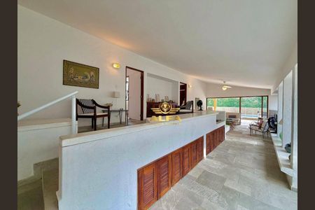 6_photo/94d1fff08f.24a317c22631bef5-ATLAS-9d7e2df0-73e5-4c79-a715-3de88b35c7c7.jpg de casa à venda com 3 quartos, 400m² em Jardim Virginia, Guarujá