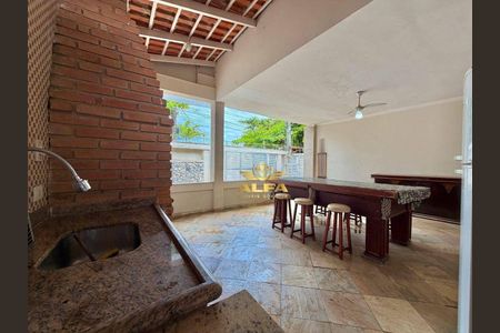 6_photo/94d1fff0a3.89f49a76cde0e24e-ATLAS-4b9e43e0-520d-4ae4-bc1e-4aa6a3f43a67.jpg de casa à venda com 3 quartos, 237m² em Jardim Virginia, Guarujá