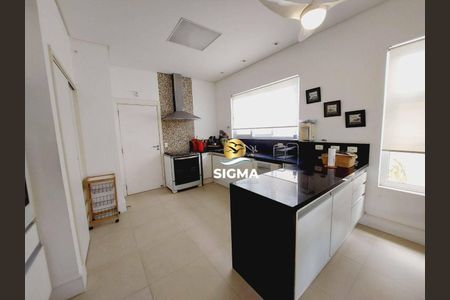 13_photo/94d1fff0f5.ceff8192393c33de-ATLAS-082a21b2-733b-4e0e-8027-0d5b648bed5e.jpg de casa à venda com 5 quartos, 452m² em Jardim Virginia, Guarujá