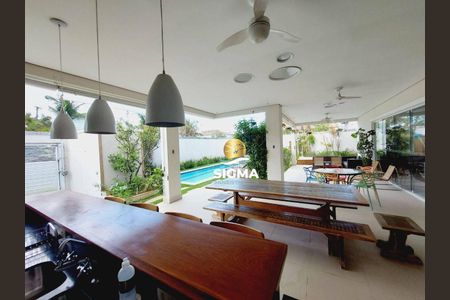 20_photo/94d1fff0f5.ceff8192393c33de-ATLAS-dcfc098c-ef35-4671-bdf0-5b6a55ce298e.jpg de casa à venda com 5 quartos, 452m² em Jardim Virginia, Guarujá