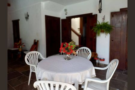 7_photo/94d1fff109.a612340cc0d87f2b-ATLAS-585c7e2c-e1e6-43c7-a34e-dff72ccd6332.jpg de casa à venda com 5 quartos, 420m² em Enseada, Guarujá