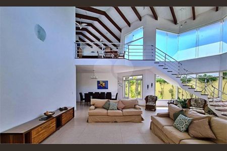 5_photo/94d1fff131.b63fb19834d8465e-ATLAS-b0add7bf-aa7d-49ee-a88f-aea614aacf48.jpg de casa à venda com 4 quartos, 452m² em Jardim Virginia, Guarujá