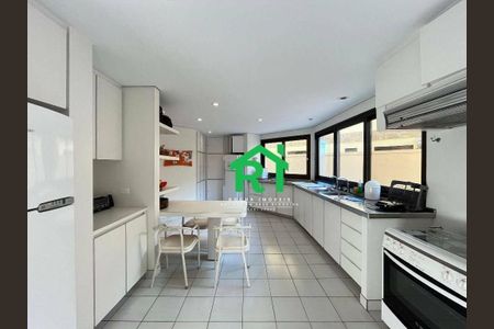 8_photo/94d1fff1a5.6b01dd01af2e3f86-ATLAS-c19b69c2-be4e-4dbc-8e70-cdeaffd9fc0f.jpg de casa à venda com 5 quartos, 594m² em Parque Enseada, Guarujá