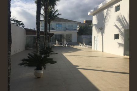 48_photo/94d1fff5d5.9612c2c0390caf5f-ATLAS-b2b00d67-ecf2-4894-8fd3-a48597bb101e.jpg de casa à venda com 4 quartos, 513m² em Jardim Virginia, Guarujá