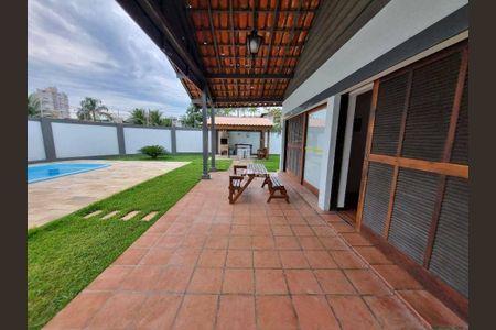 9_photo/94d1fff5e5.561dcad3d0cedf12-ATLAS-0eb8f0ce-7b9e-4bc6-b874-aeca64ac10e2.jpg de casa à venda com 3 quartos, 234m² em Parque Enseada, Guarujá