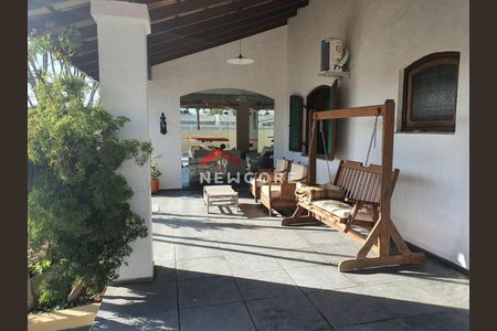 8_photo/94d1fff5f3.54b8780a509023fd-ATLAS-c6366b3d-c9ac-4991-a2bd-2b02bb3a49b2.jpg de casa à venda com 4 quartos, 420m² em Jardim Virginia, Guarujá