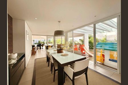 10_photo/94d1fff5f5.a15f321e408d66f6-ATLAS-69a4e940-846d-4e83-9d74-27db99db3be7.jpg de casa à venda com 6 quartos, 385m² em Jardim Virginia, Guarujá