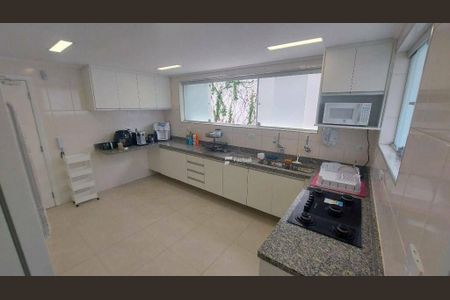 7_photo/94d1fff5f9.d41ccc6539b5b4b0-ATLAS-363a3968-eb7e-4663-a093-a37f8dfd3b86.jpg de casa à venda com 5 quartos, 445m² em Jardim Virginia, Guarujá