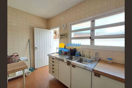 4_photo/94d1fff60b.4b1992a7ab35c141-ATLAS-39fe57d4-b1cf-41da-bc3e-fb8472f44c5a.jpg de casa à venda com 5 quartos, 240m² em Jardim Virginia, Guarujá