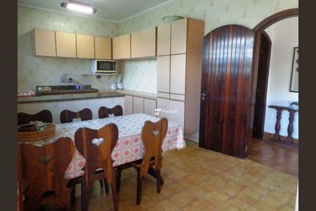 9_photo/94d1fff629.bb2cfda027800a9a-ATLAS-4c11b80f-32c9-4590-96ce-914994c55fc7.jpg de casa à venda com 4 quartos, 213m² em Jardim Virginia, Guarujá