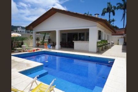 1_photo/94d1fff633.e6f02a1e96aef2b1-ATLAS-2b65b88d-5a5d-4899-a47e-69926244f1e8.jpg de casa à venda com 3 quartos, 220m² em Jardim Virginia, Guarujá