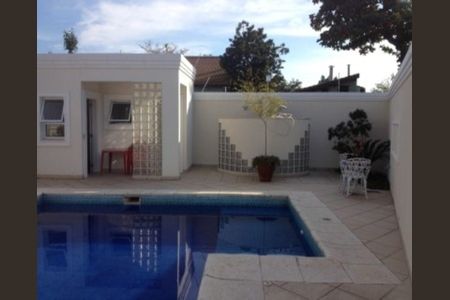 3_photo/94d1fff633.e6f02a1e96aef2b1-ATLAS-4b6803e3-7b8b-4ea8-a9b2-d0dca290e05b.jpg de casa à venda com 3 quartos, 220m² em Jardim Virginia, Guarujá