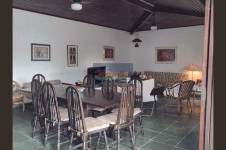 8_photo/94d1fff661.ceff8192393c33de-ATLAS-742f738e-9dba-408c-b2ea-540eeb9ff8e8.jpg de casa à venda com 5 quartos, 220m² em Jardim Virginia, Guarujá