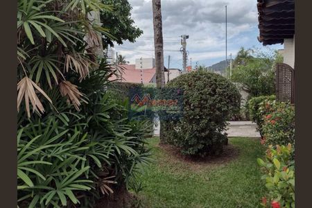 11_photo/94d1fff661.ceff8192393c33de-ATLAS-e19d31be-dbde-4385-a5f3-473b21eb2bd4.jpg de casa à venda com 5 quartos, 220m² em Jardim Virginia, Guarujá