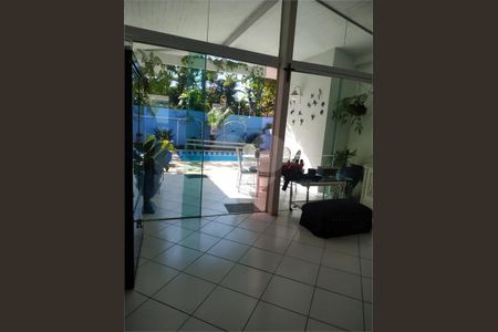 9_photo/94d1fff669.f6765ec83e1e8ec1-ATLAS-4ad6e7c7-c71a-48a2-b4fa-164300e054a9.jpg de casa à venda com 6 quartos, 360m² em Jardim Virginia, Guarujá