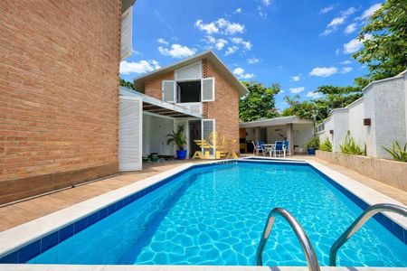 9_photo/94d1fff67d.7a61e156c00713ac-ATLAS-3bbcee1d-529d-4fbc-a056-78da97c8f63b.jpg de casa à venda com 8 quartos, 329m² em Jardim Virginia, Guarujá