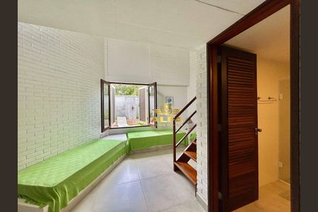 13_photo/94d1fff67d.7a61e156c00713ac-ATLAS-7e9a6f12-3a53-45c3-a0f2-9b1e6fe2d219.jpg de casa à venda com 8 quartos, 329m² em Jardim Virginia, Guarujá