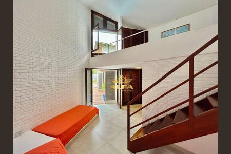 7_photo/94d1fff67d.93b8fa184532727f-ATLAS-b6f3aa88-76cd-4bc3-b47f-3425459ab97d.jpg de casa à venda com 8 quartos, 329m² em Jardim Virginia, Guarujá