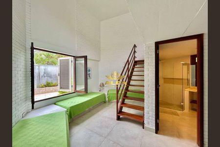 14_photo/94d1fff67d.93b8fa184532727f-ATLAS-ea3fa41f-d45a-4a3b-ae07-97de2df4a906.jpg de casa à venda com 8 quartos, 329m² em Jardim Virginia, Guarujá