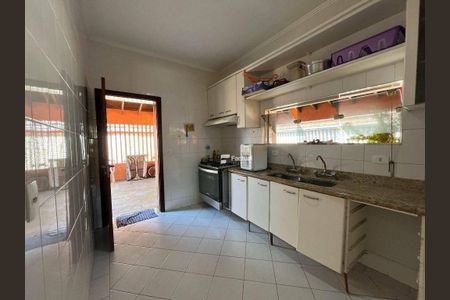 7_photo/94d1fff687.de7f1e39899531ac-ATLAS-79187fe0-5e37-4e2f-b637-76c74a2c7fa9.jpg de casa à venda com 6 quartos, 209m² em Jardim Virginia, Guarujá