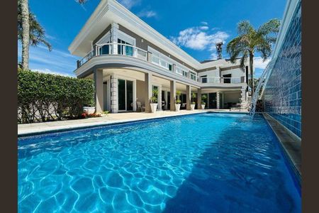 3_photo/94d1fff69f.a0e5f08679d4b1b0-ATLAS-18286267-8f7d-43ee-a01f-a3a3c794ea33.jpg de casa à venda com 6 quartos, 594m² em Jardim Virginia, Guarujá