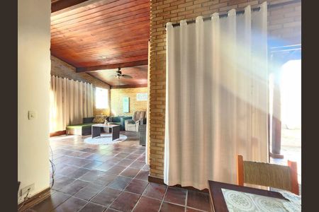 7_photo/94d1fff711.732b7fd8aaa5f07d-ATLAS-9de8a136-657c-45f3-bb82-d81be0631cd7.jpg de casa à venda com 5 quartos, 283m² em Jardim Virginia, Guarujá