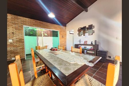 6_photo/94d1fff711.732b7fd8aaa5f07d-ATLAS-c05421d3-15b7-4b79-acbb-258aabe44cea.jpg de casa à venda com 5 quartos, 283m² em Jardim Virginia, Guarujá