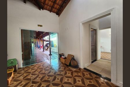 9_photo/94d1fff711.732b7fd8aaa5f07d-ATLAS-eea22978-027b-457a-9959-8ce6ea495cf2.jpg de casa à venda com 5 quartos, 283m² em Jardim Virginia, Guarujá