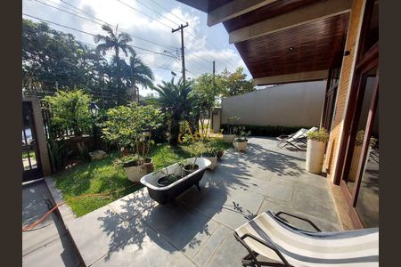 10_photo/94d1fff753.4ad1a426540e6496-ATLAS-203b4171-4a6d-4e84-a8d4-b99164639b2a.jpg de casa à venda com 3 quartos, 215m² em Jardim Virginia, Guarujá