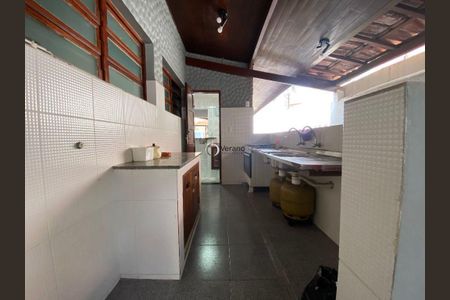 14_photo/94d1fff771.1bb529b01f5e602e-ATLAS-d2692184-e3e3-47cd-a97e-c57e44c8868b.jpg de casa à venda com 4 quartos, 225m² em Jardim Virginia, Guarujá