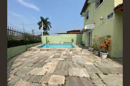 3_photo/94d1fff77b.826320bd9fe033a1-ATLAS-ab28ae3f-7718-4f3a-b090-23d8fad43e11.jpg de casa à venda com 4 quartos, 160m² em Jardim Virginia, Guarujá