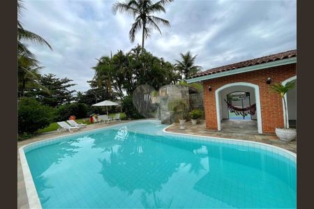 12_photo/94d1fff793.96ab9a77f00113ea-ATLAS-16b37ee3-2601-43d4-a3da-e39e1580e3fe.jpg de casa à venda com 3 quartos, 380m² em Jardim Virginia, Guarujá