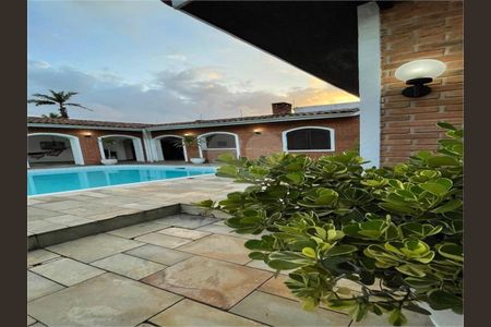 4_photo/94d1fff793.96ab9a77f00113ea-ATLAS-fd2db9e2-df47-4a7e-b5d7-2b3f1f6ce7fc.jpg de casa à venda com 3 quartos, 380m² em Jardim Virginia, Guarujá