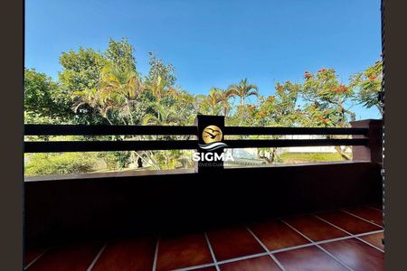 3_photo/94d1fff7a9.cef17660cfa7d457-ATLAS-77f4e800-2594-4fab-8662-4846a2aa7d55.jpg de casa à venda com 4 quartos, 320m² em Jardim Virginia, Guarujá