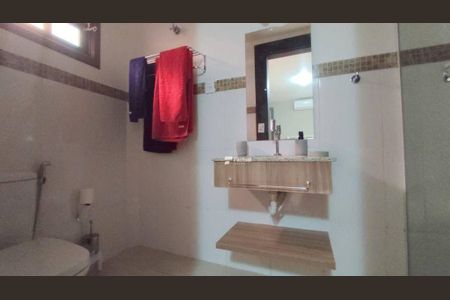 30_photo/94d1fff7ed.5cacb5cd1a05b02e-ATLAS-e7f52937-9ee0-45a2-a3d4-1c71c44e25de.jpg de casa à venda com 5 quartos, 421m² em Jardim Virginia, Guarujá