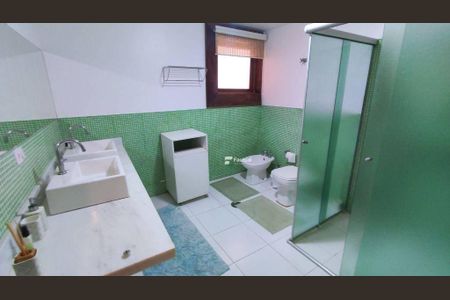 27_photo/94d1fff7ed.5cacb5cd1a05b02e-ATLAS-eb9cb5b9-bce3-487f-900a-478cfc31acc9.jpg de casa à venda com 5 quartos, 421m² em Jardim Virginia, Guarujá