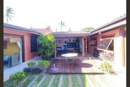 5_photo/94d1fff7f3.72c99cad9401b729-ATLAS-d838fe3d-8697-4619-acad-a78ccd1100de.jpg de casa à venda com 5 quartos, 421m² em Jardim Virginia, Guarujá