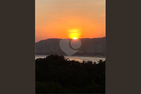 8_photo/94d1fff857.8cbbc6e43ead3576-ATLAS-5f1e28c2-bacc-4d7b-9eee-76db4f3e37f6.jpg de apartamento à venda com 3 quartos, 158m² em Jardim Virginia, Guarujá