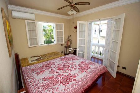 50_photo/94d1fff887.598c66e7e5047e83-ATLAS-52e5ec71-5a05-4bc7-bd3d-2e435ac8d6a5.jpg de casa à venda com 4 quartos, 286m² em Parque Enseada, Guarujá