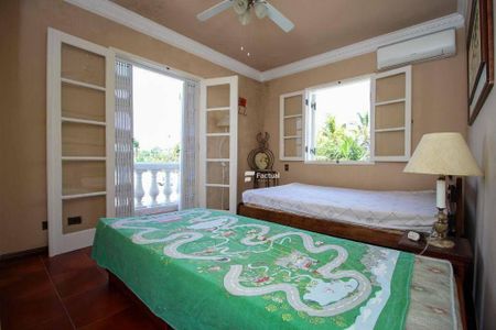 43_photo/94d1fff887.598c66e7e5047e83-ATLAS-7de1343e-82dc-46ea-9d5f-a82ad0f3b94f.jpg de casa à venda com 4 quartos, 286m² em Parque Enseada, Guarujá