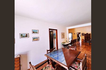 2_photo/94d1fff8df.e8818d4a5c5dde9d-ATLAS-48c611df-3df5-47da-af7b-48acb7da511e.jpg de casa à venda com 3 quartos, 242m² em Cachoeira, Guarujá